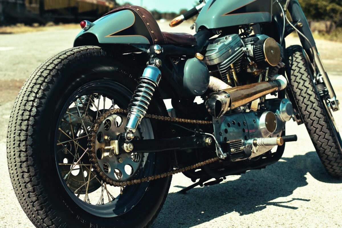 how-to-clean-and-lube-a-motorcycle-chain